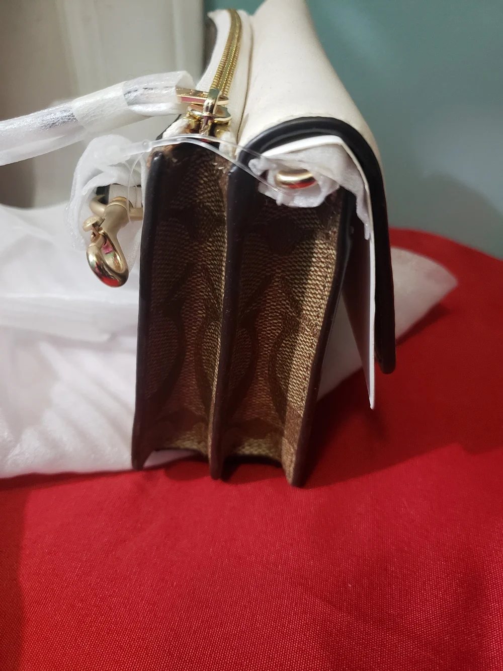 Coach crossbody white